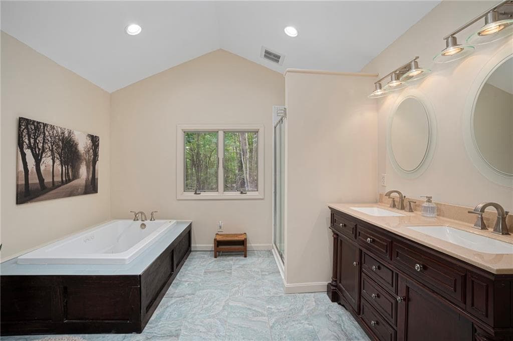 690 Major Potter Road photo 24