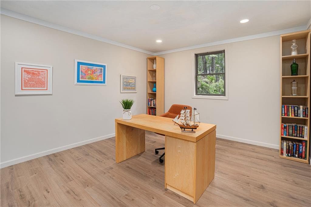 690 Major Potter Road photo 38
