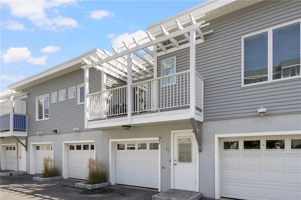 Condominium at 21 Beach Street, Narragansett, photo 46 of 48