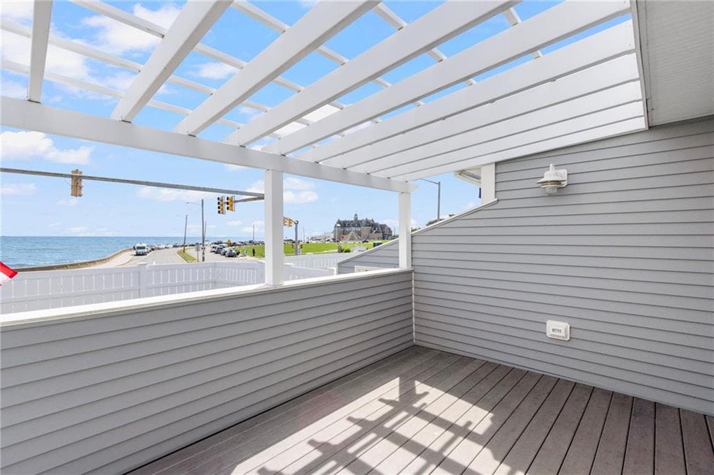 Condominium at 21 Beach Street, Narragansett, photo 21 of 48