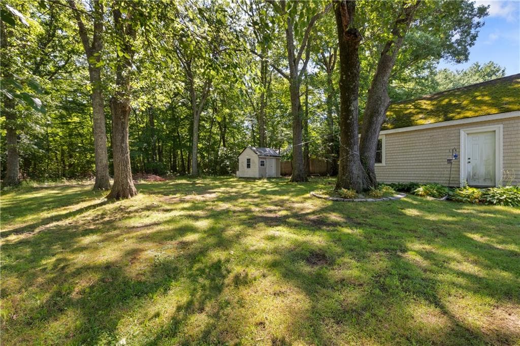 Single Family Residence at 101 Hopkins Avenue, Johnston, photo 20 of 26
