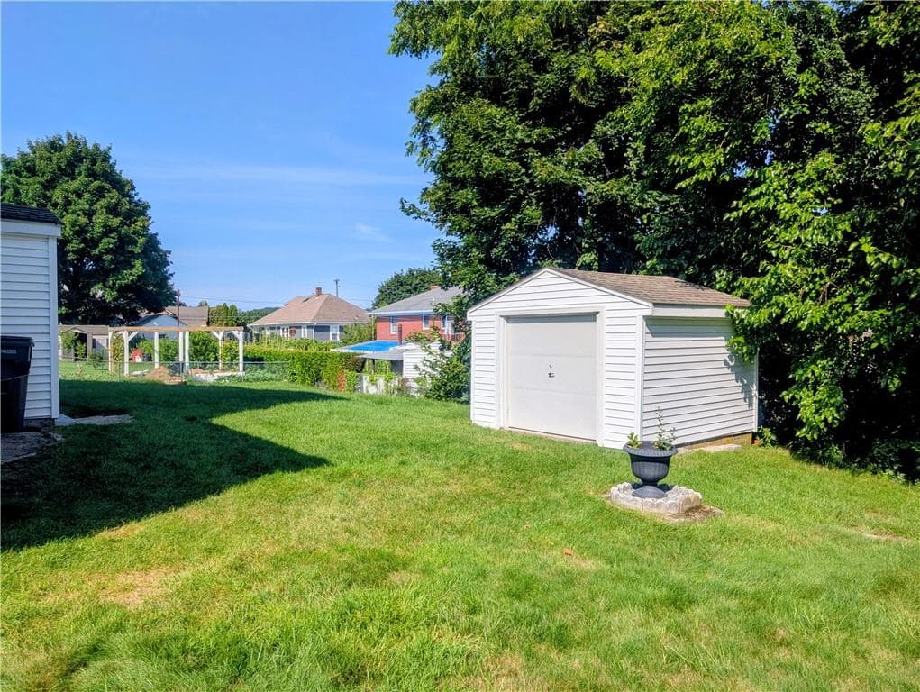 16 Colony Street photo 31