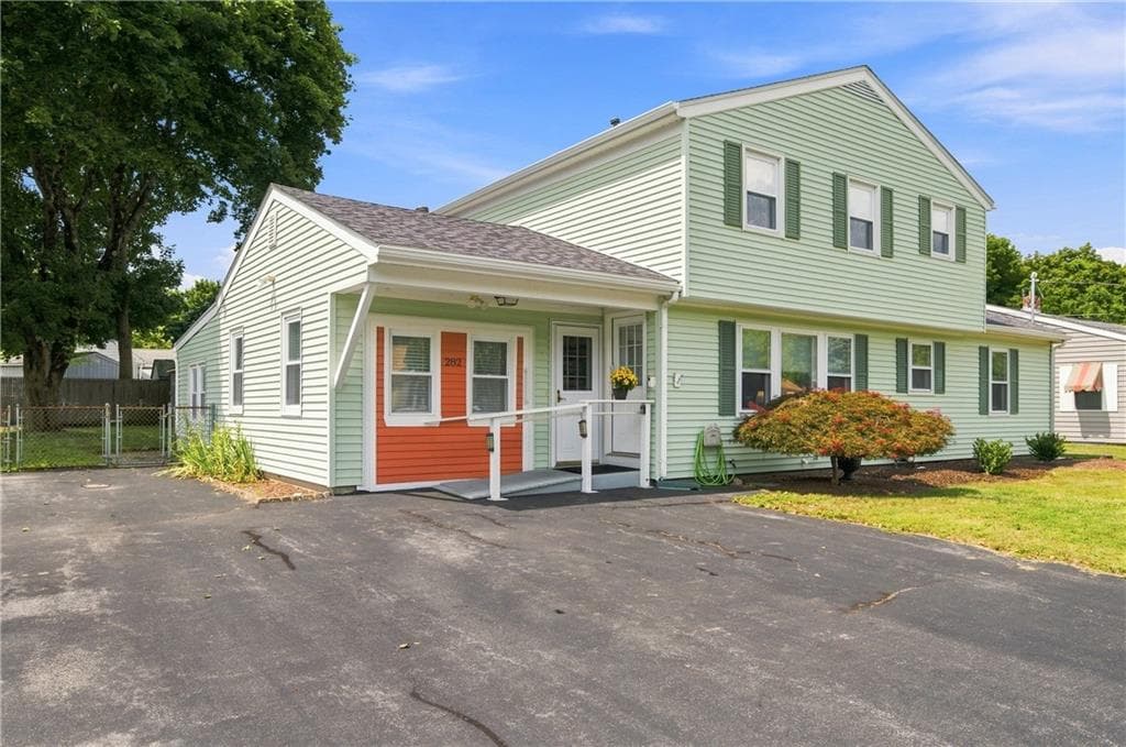 282 Ronald Avenue photo 3