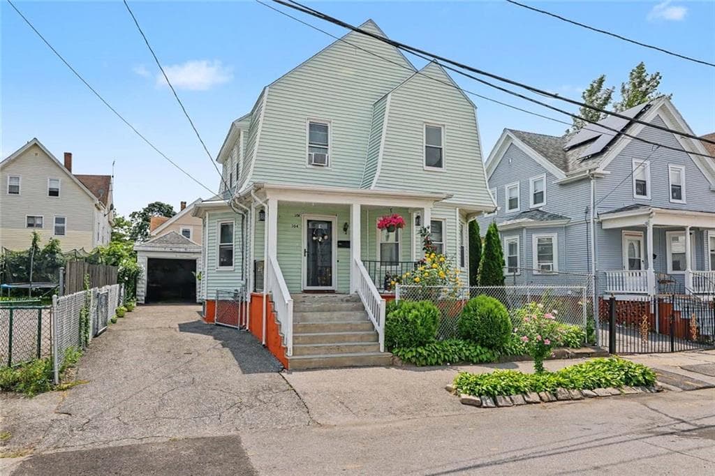 304 Indiana Avenue photo 3