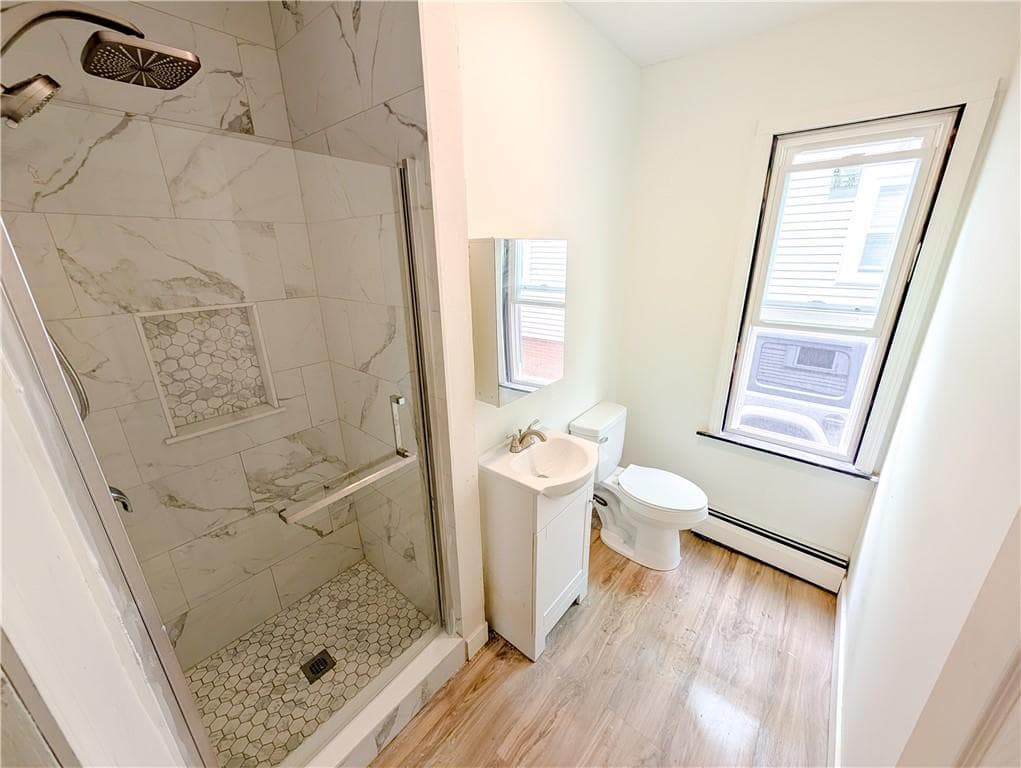 212 Roosevelt Street photo 6