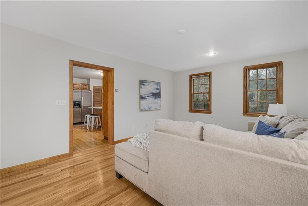 26 E Bayview Road photo 25