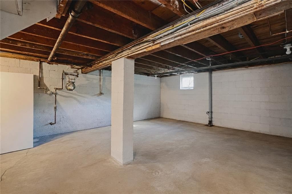 520 Middle Highway photo 27