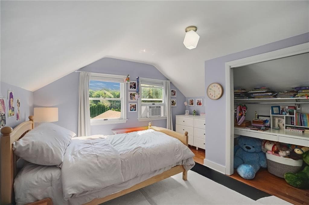 520 Middle Highway photo 26