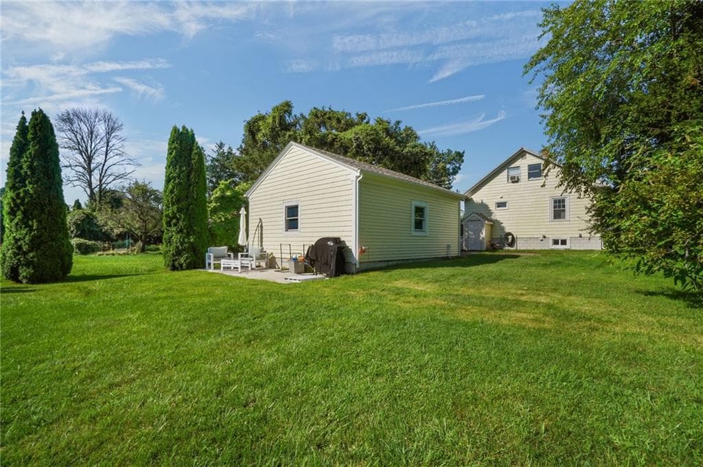 520 Middle Highway photo 32