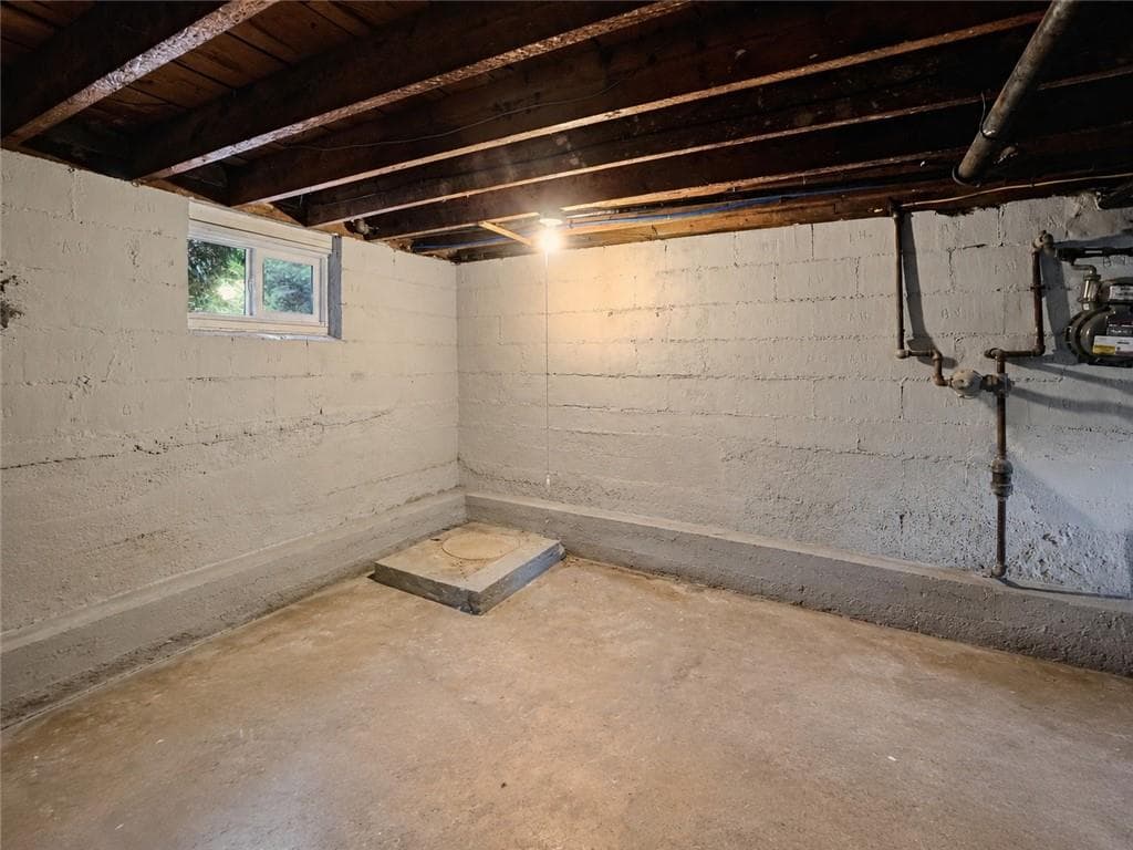 520 Middle Highway photo 28