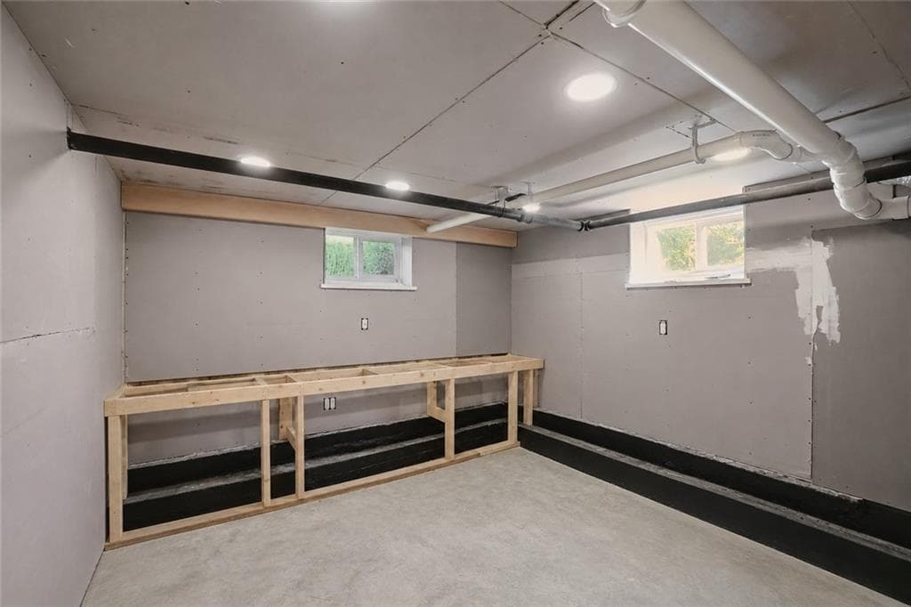 520 Middle Highway photo 30