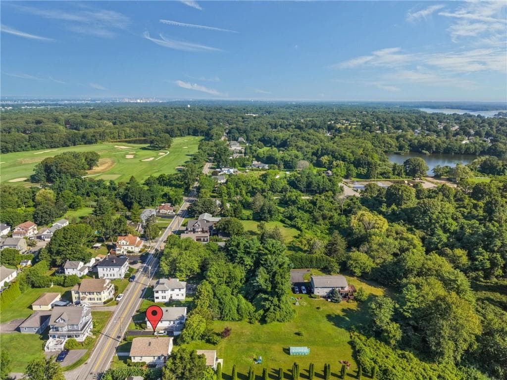 520 Middle Highway photo 40