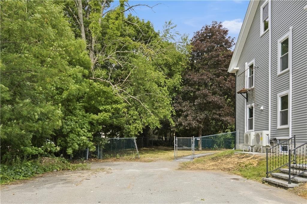 42 Park Place photo 28
