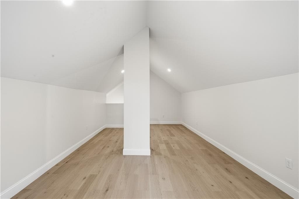42 Park Place photo 24
