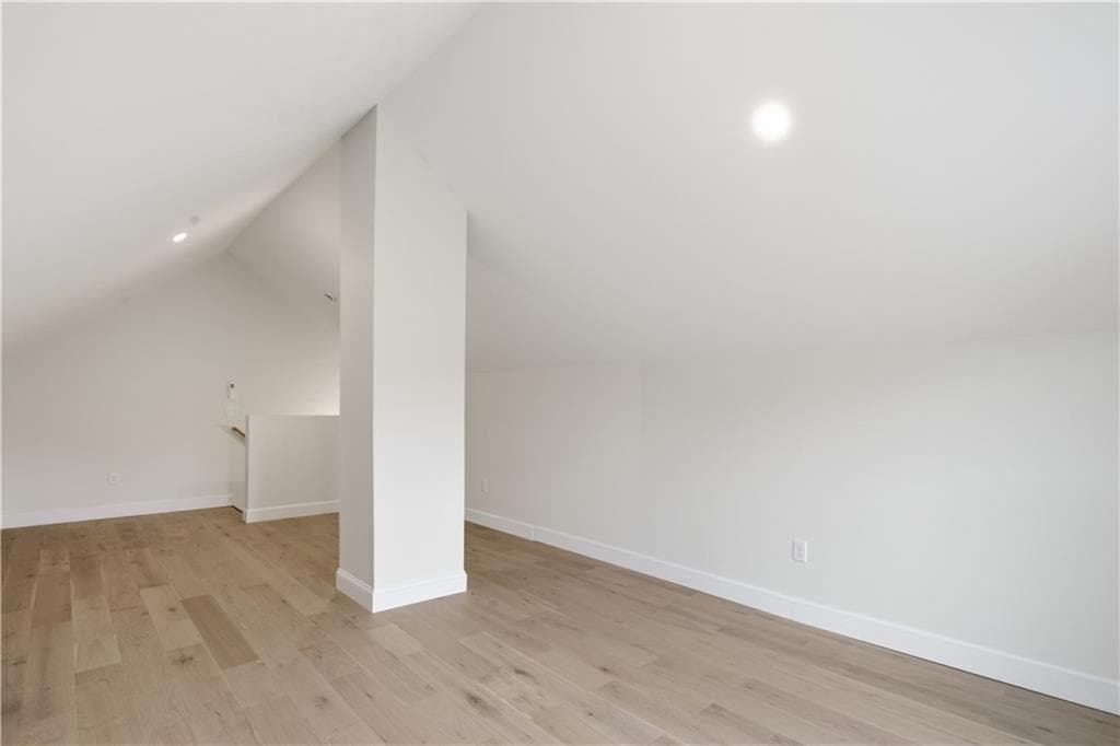 44 Park Place photo 29