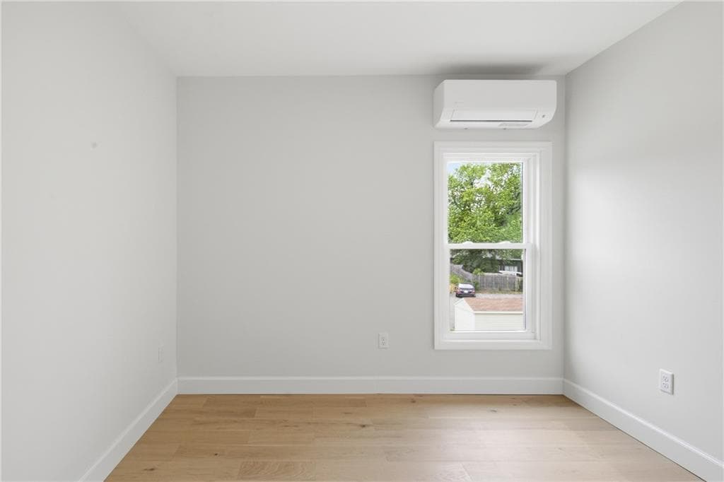 44 Park Place photo 25