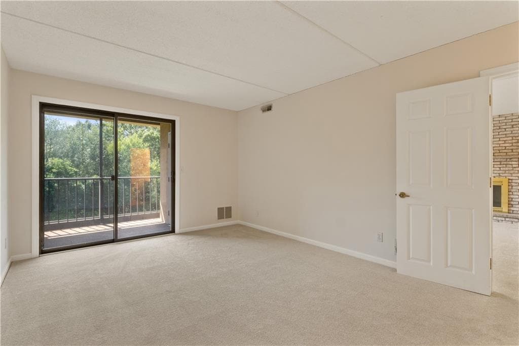 650 East Greenwich Avenue UNIT 5-405 photo 20