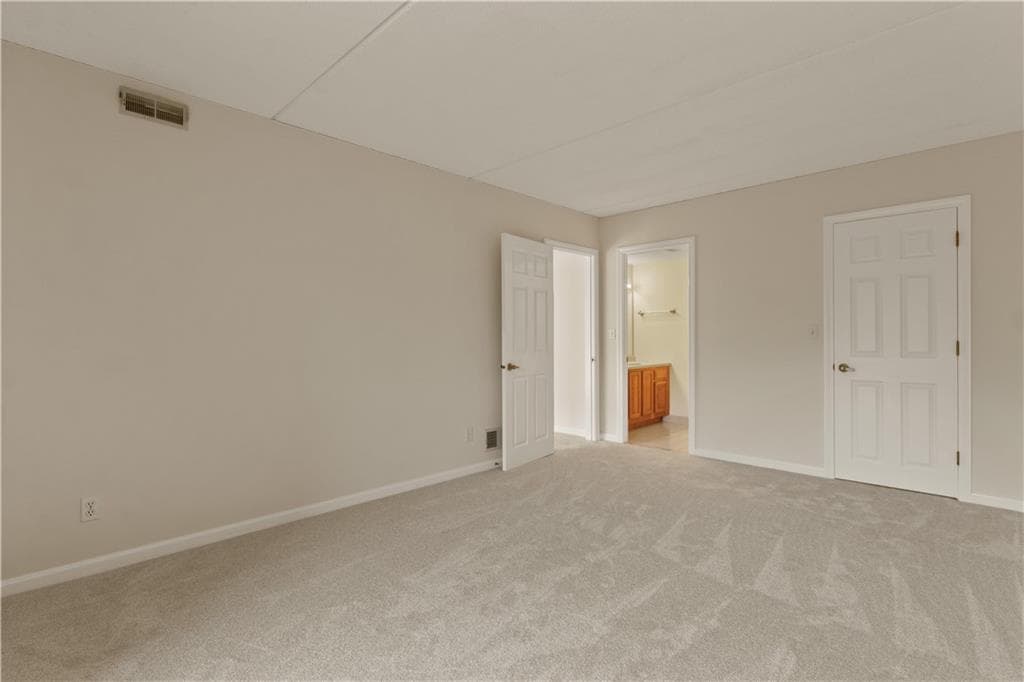 650 East Greenwich Avenue UNIT 5-405 photo 24