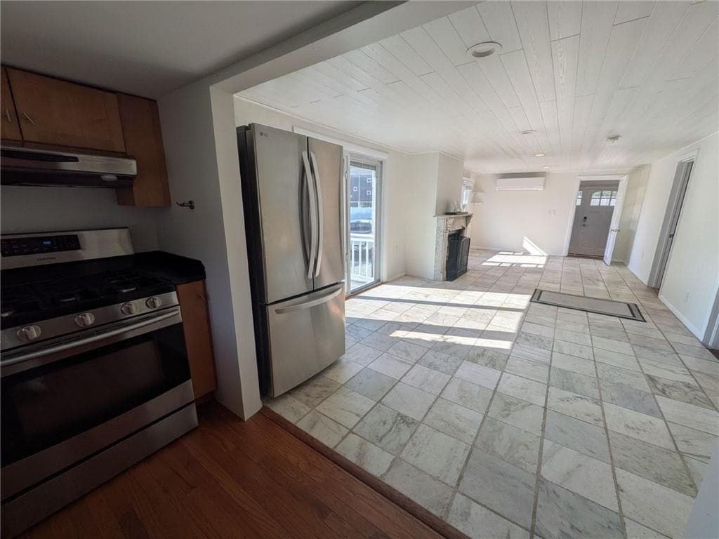 15 N Water Street photo 13