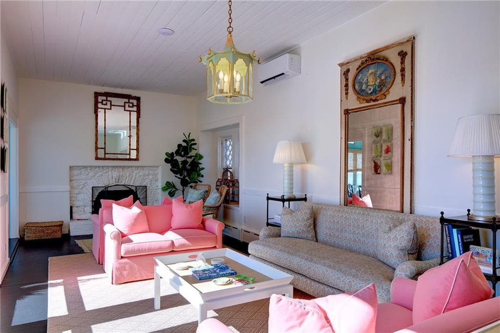 Single Family Residence at 6 Price's Cove Avenue, Newport, photo 17 of 50