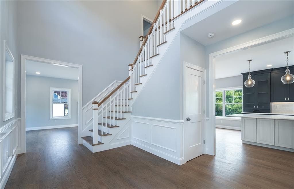 4 Upper Farm Way photo 3
