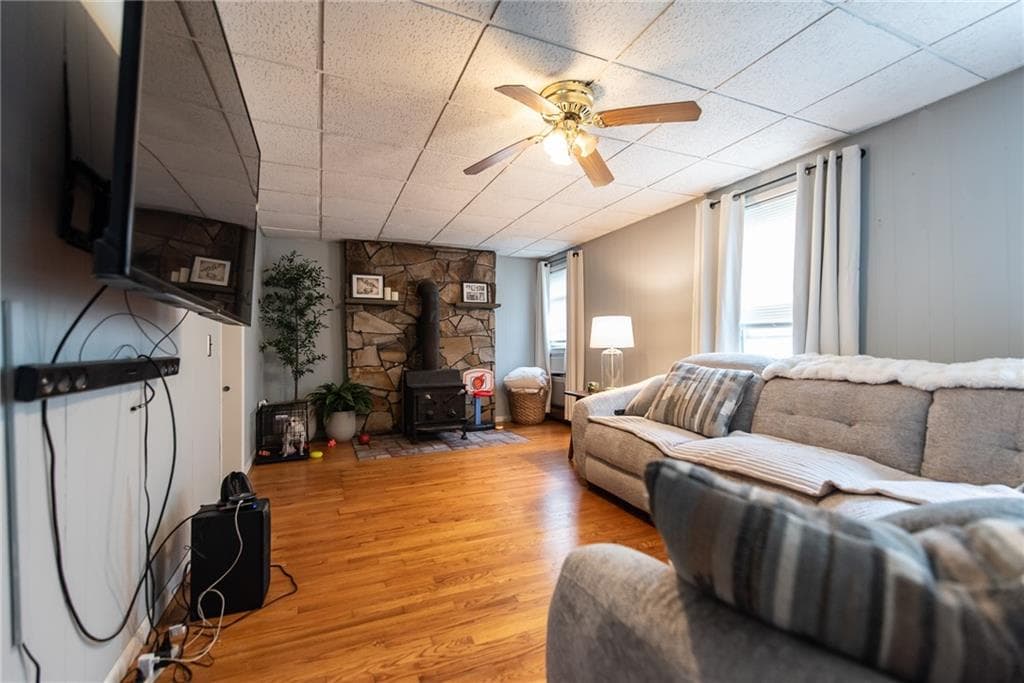 Multi Family at 14 16 South Larchmont Avenue, North Providence, photo 17 of 30
