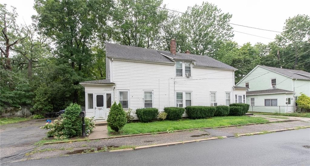 Multi Family at 14 16 South Larchmont Avenue, North Providence, photo 28 of 30
