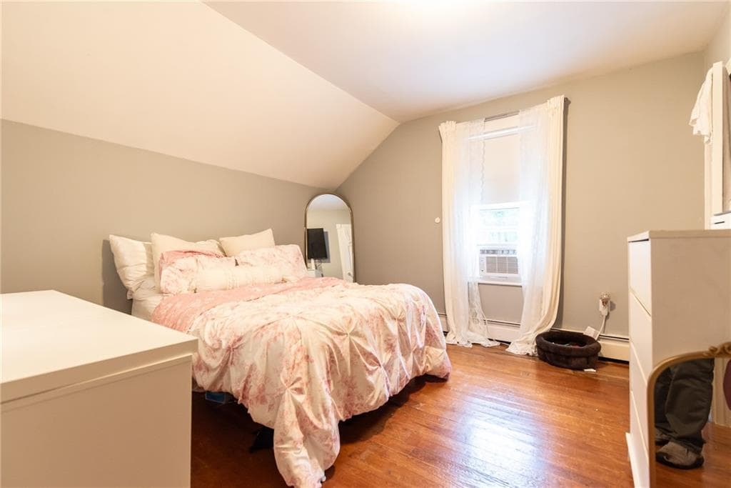 Multi Family at 14 16 South Larchmont Avenue, North Providence, photo 18 of 30