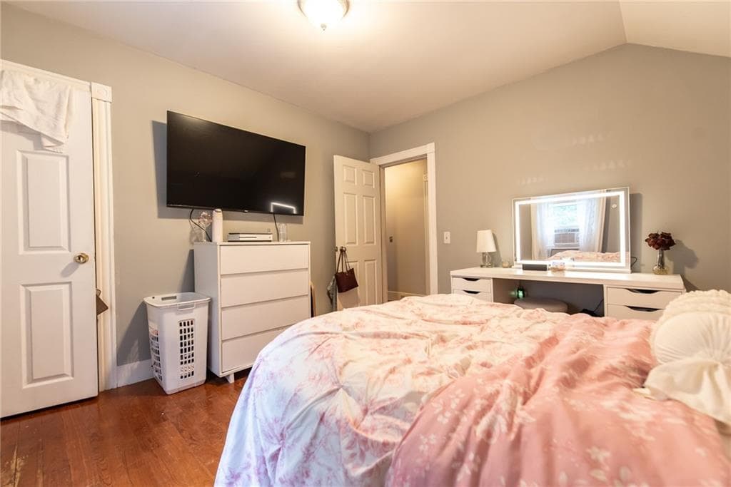 Multi Family at 14 16 South Larchmont Avenue, North Providence, photo 19 of 30