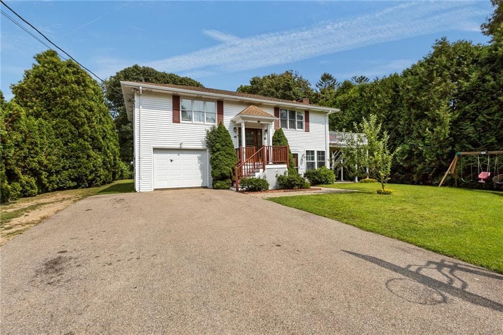 4 Nantucket Avenue photo 2