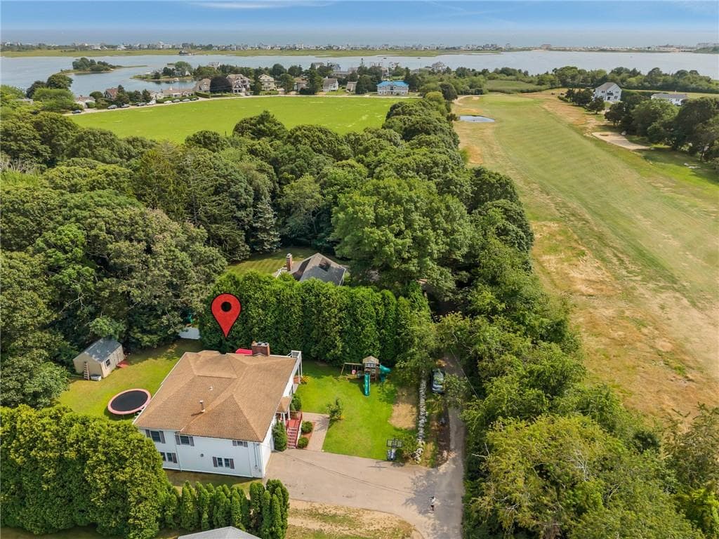 4 Nantucket Avenue photo 6
