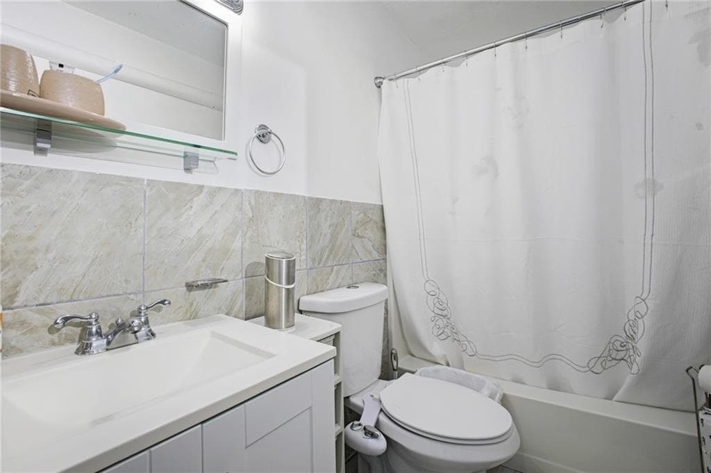 4 Nantucket Avenue photo 42