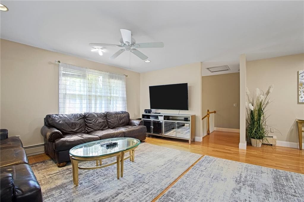 4 Nantucket Avenue photo 16