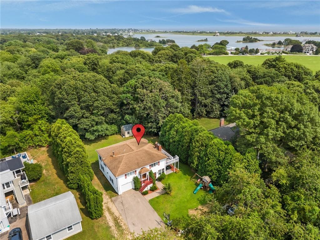 4 Nantucket Avenue photo 4