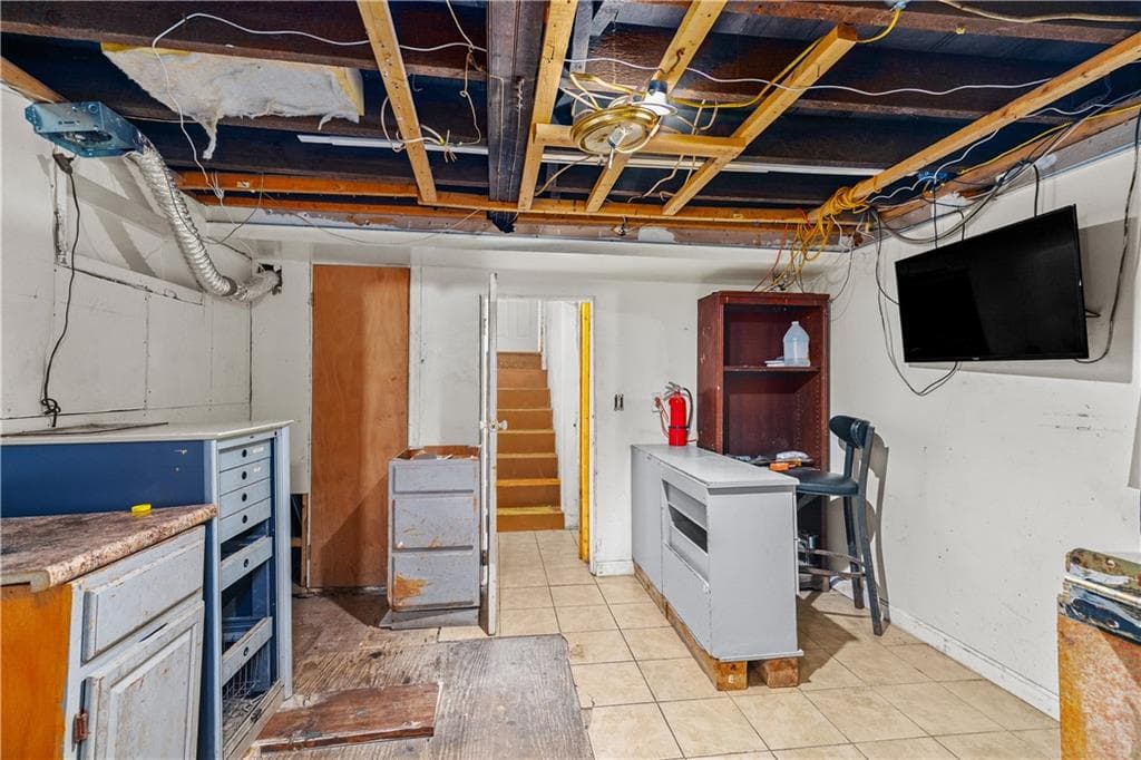 197 Althea Street photo 34