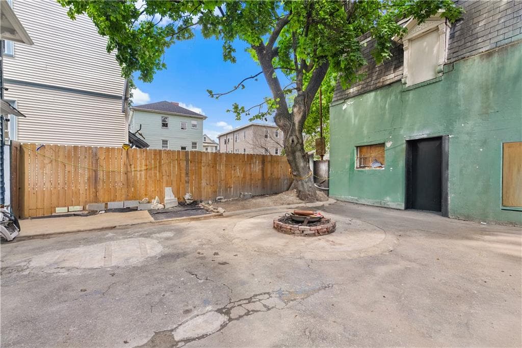 197 Althea Street photo 38