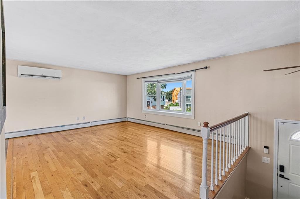 40 Fern Drive photo 3