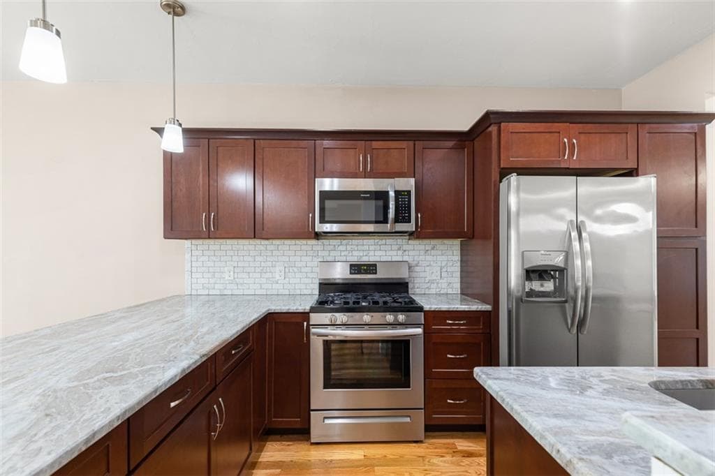 102 Hunting Hill Drive photo 9