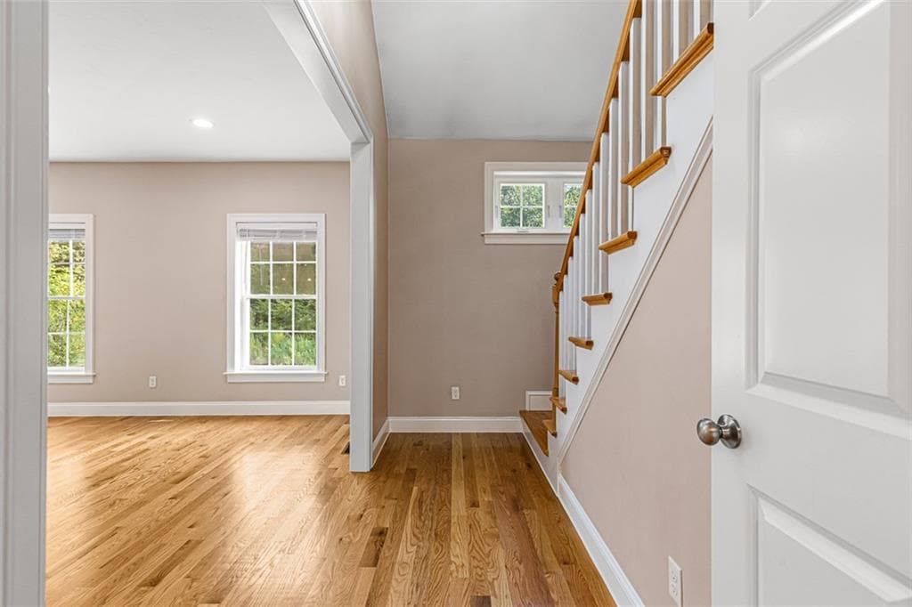 102 Hunting Hill Drive photo 18
