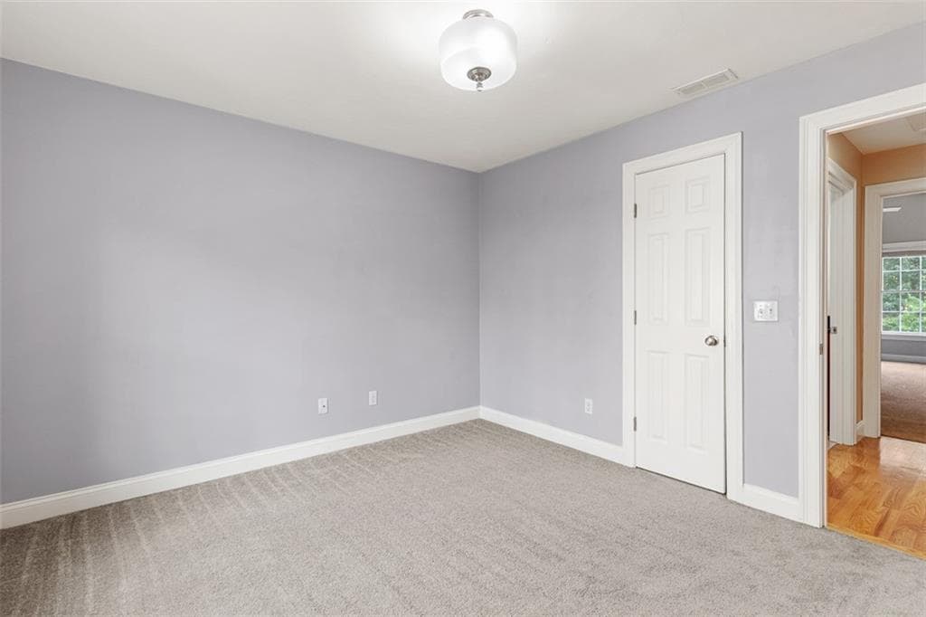 102 Hunting Hill Drive photo 29