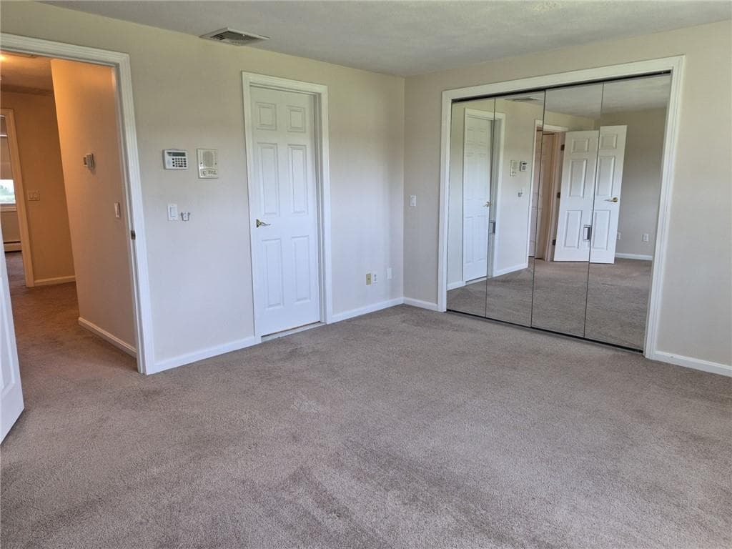 60 Saddle Green UNIT B photo 11