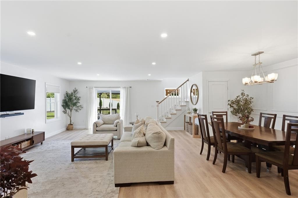 Single Family Residence at 95 Buttonwoods Road, Richmond, photo 23 of 49