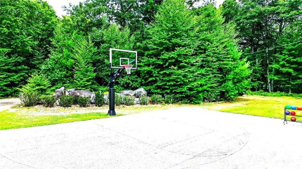 884 Reynolds Road photo 19