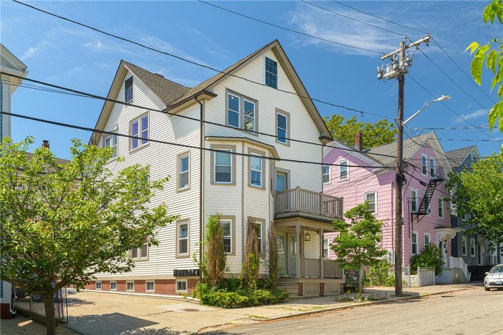 331 Williams Street UNIT 3