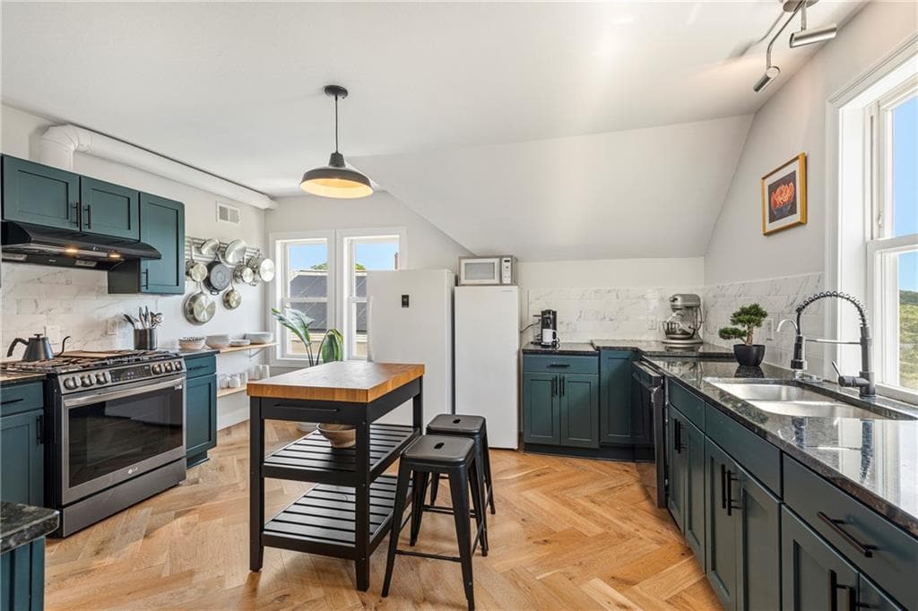 331 Williams Street UNIT 3 photo 8