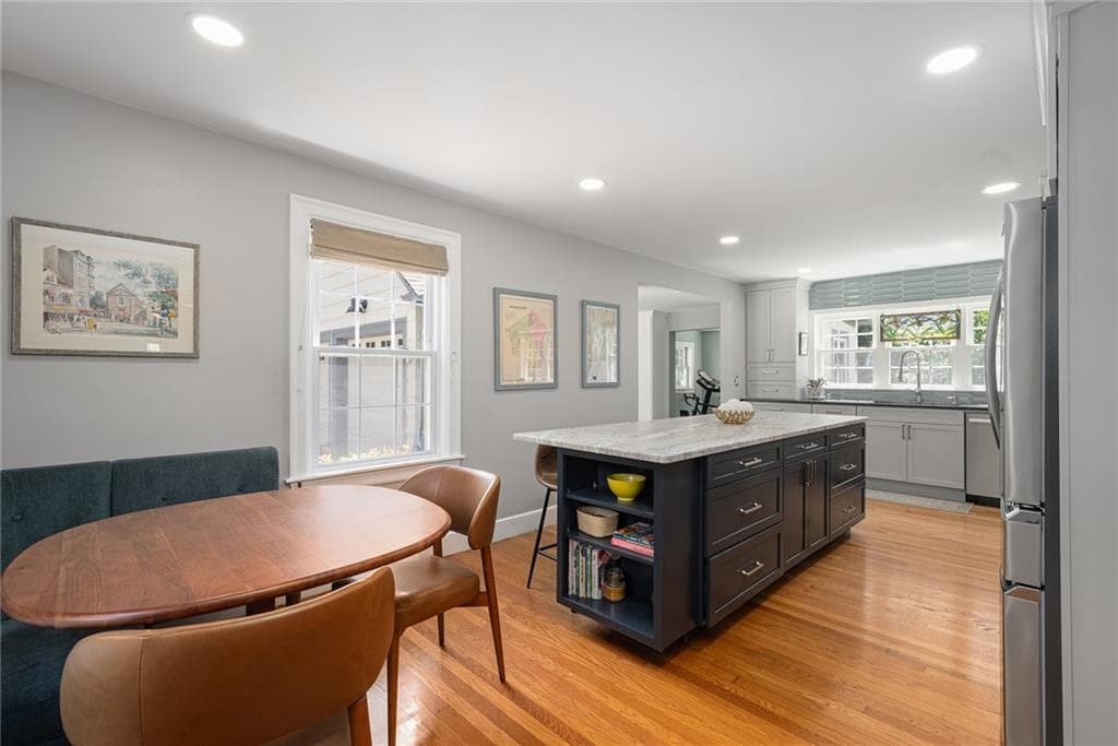 14 Mosher Drive photo 9