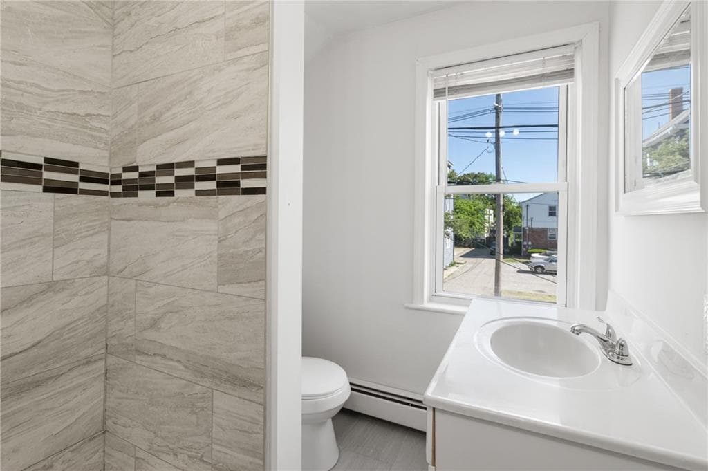 294 Admiral Street photo 13