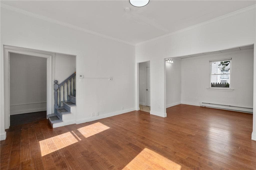 294 Admiral Street photo 4