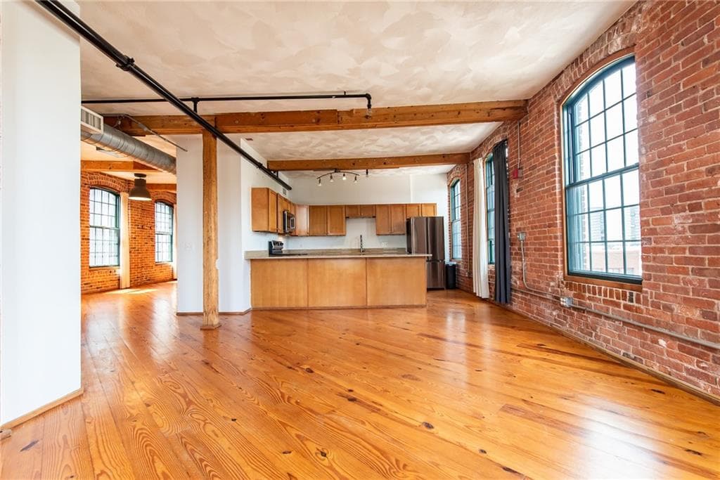 407 Pine Street UNIT 305 photo 8