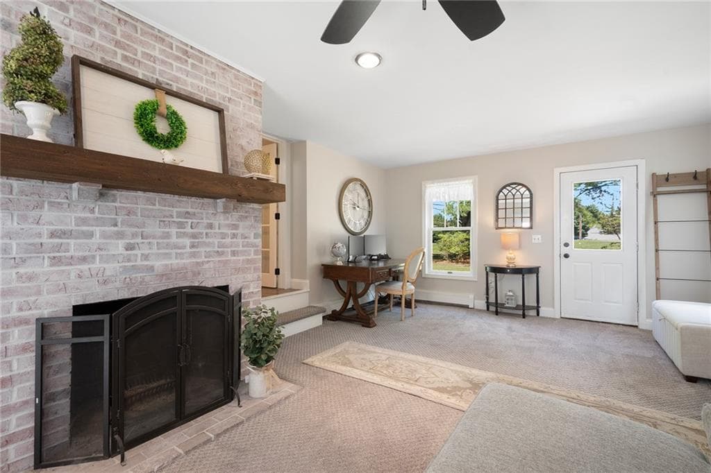 Single Family Residence at 178 D Queens River Drive, South Kingstown, photo 16 of 34